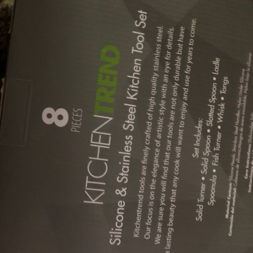 Utensil box